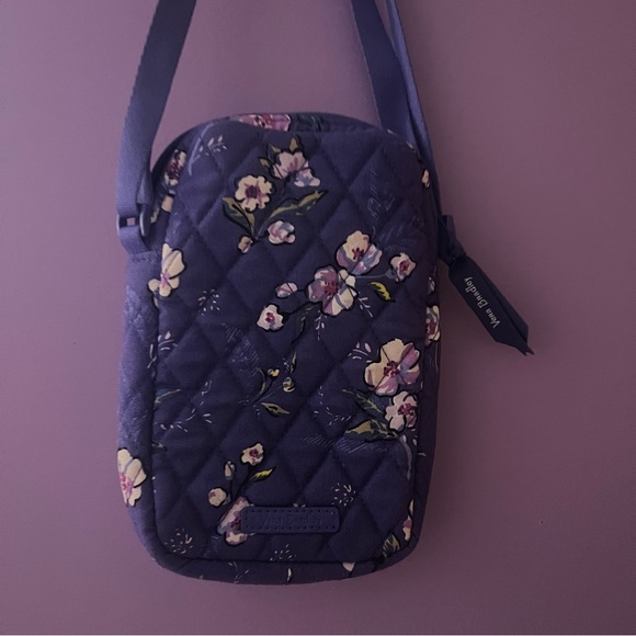 Vera Bradley Easy RFID Crossbody Bag Purse Wild Roses Wallet EUC - Picture 2 of 5